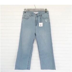 Revamped light wash cropped frayed denim jeans size 5